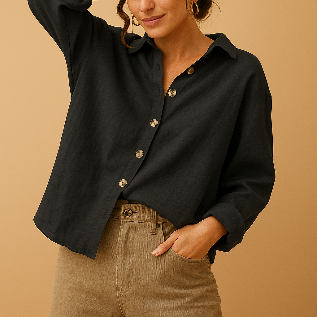 Women’s casual cotton blouse with feminine fit and breathable fabric, perfect for everyday wear and versatile seasonal outfits.
