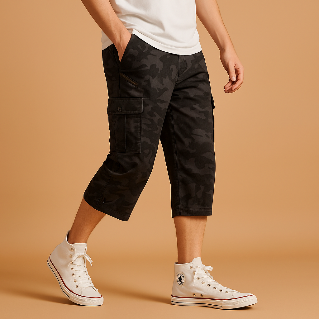 Men’s long cotton cargo shorts with a relaxed fit and multiple pockets, ideal for travel, outdoor activities, and casual summer outfits.
