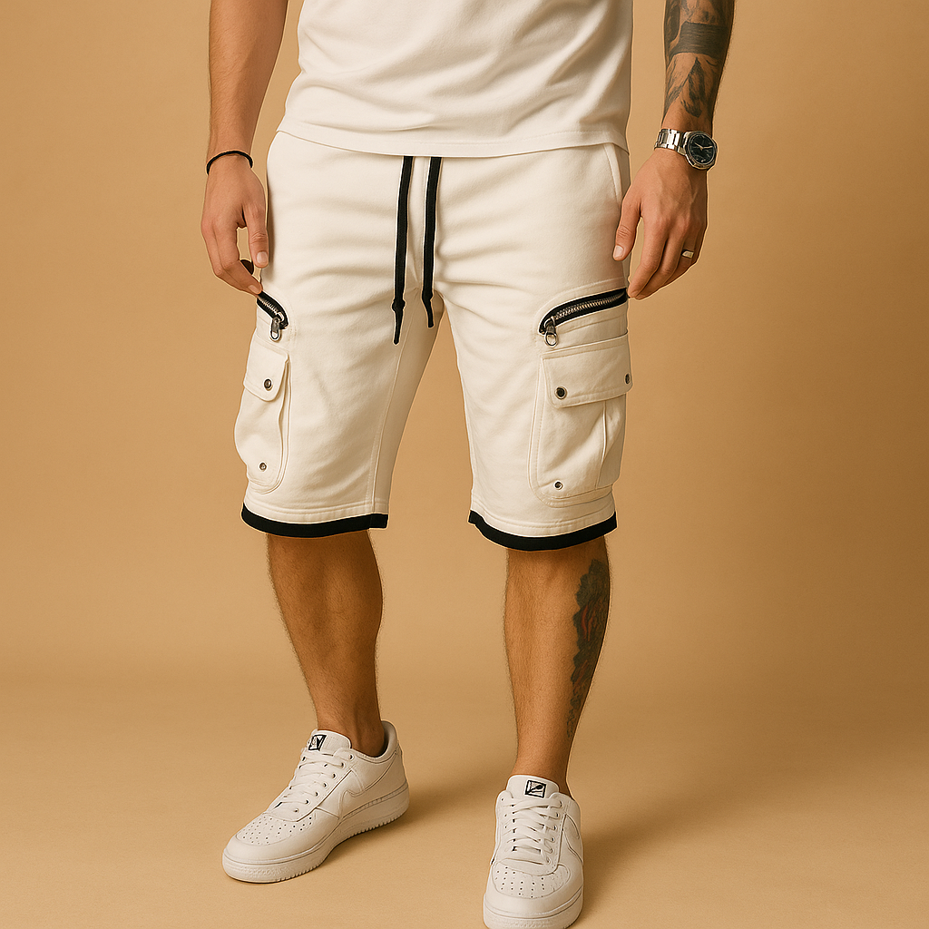 Men’s relaxed-fit cargo shorts with adjustable waist and multiple pockets, made from breathable fabric for casual summer comfort.