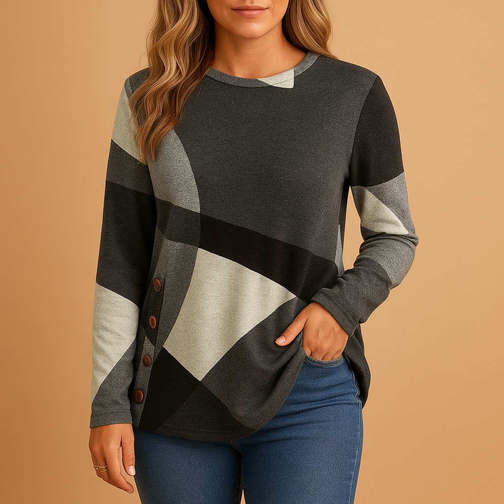Timeless knitted women’s sweater with relaxed breathable fit and elegant cut, perfect for casual and refined outfits.
