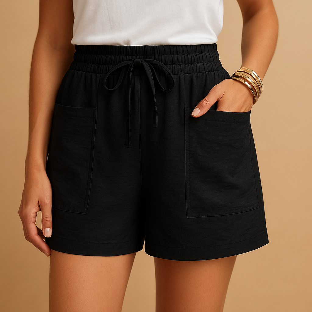Women’s casual summer shorts with a relaxed fit and breathable fabric, ideal for beach days, summer strolls, or everyday leisure wear.