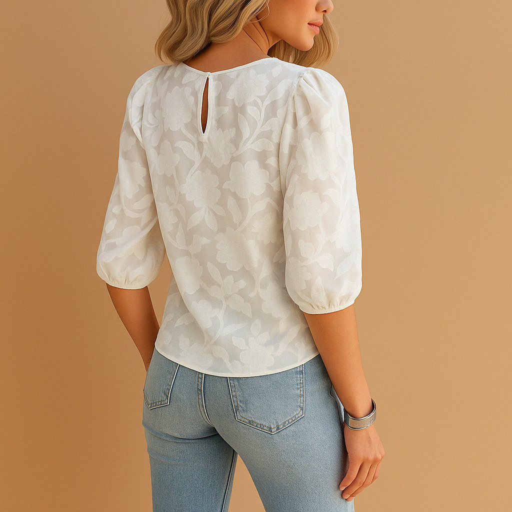 Women’s elegant floral print blouse with a flattering fit, perfect for casual wear or formal occasions.