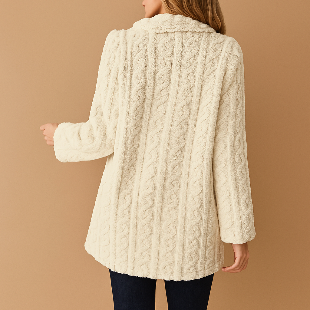 Women’s tailored winter coat with fitted silhouette and structured design, ideal for work, cold days and versatile winter outfits.