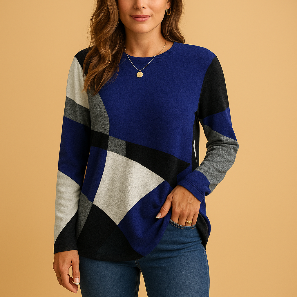 Timeless knitted women’s sweater with relaxed breathable fit and elegant cut, perfect for casual and refined outfits.