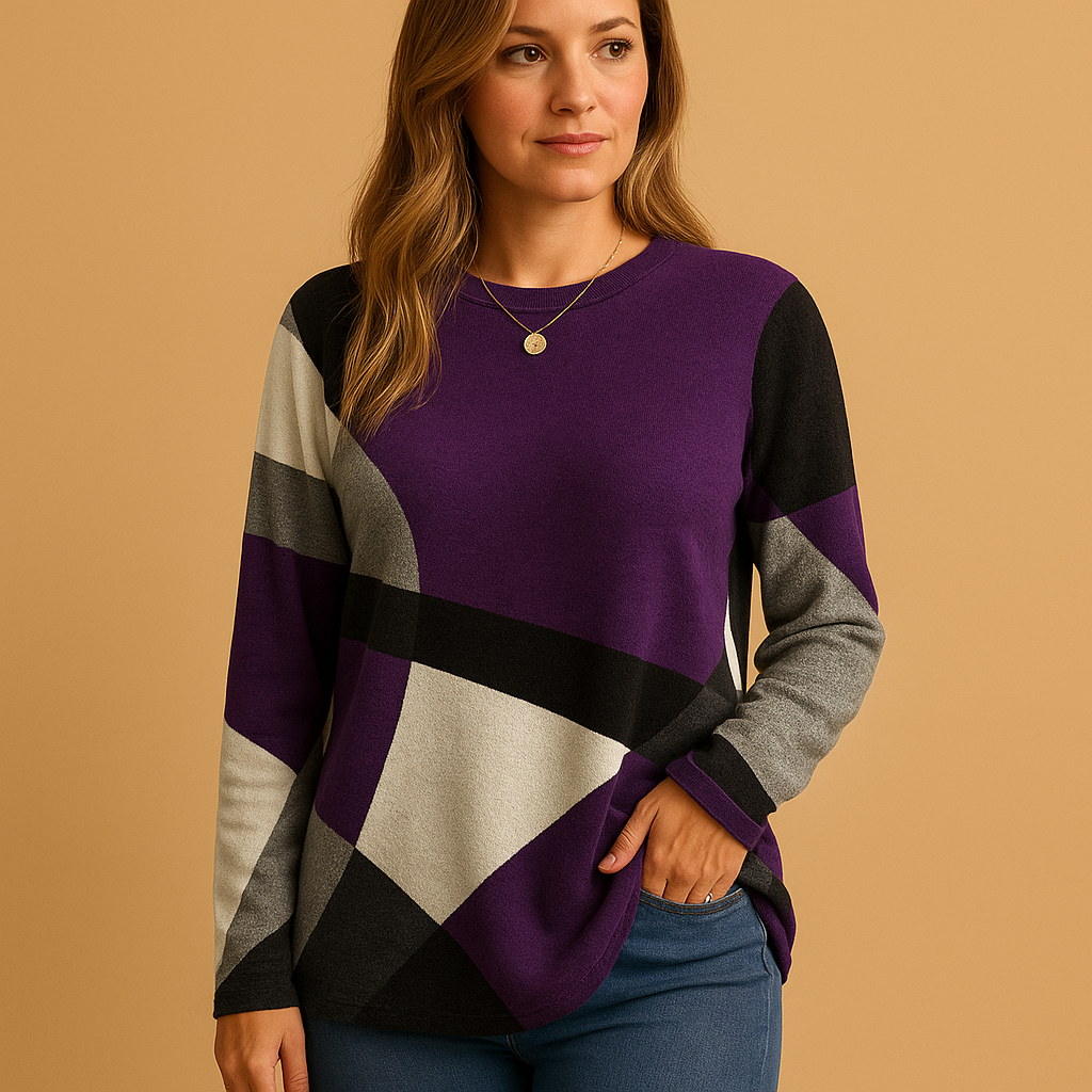 Timeless knitted women’s sweater with relaxed breathable fit and elegant cut, perfect for casual and refined outfits.