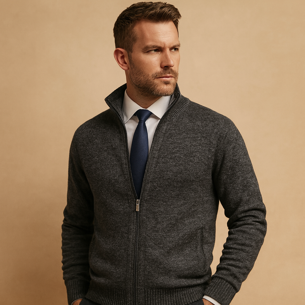 Men’s zipped cardigan with modern design, perfect for casual and everyday wear during autumn and winter.